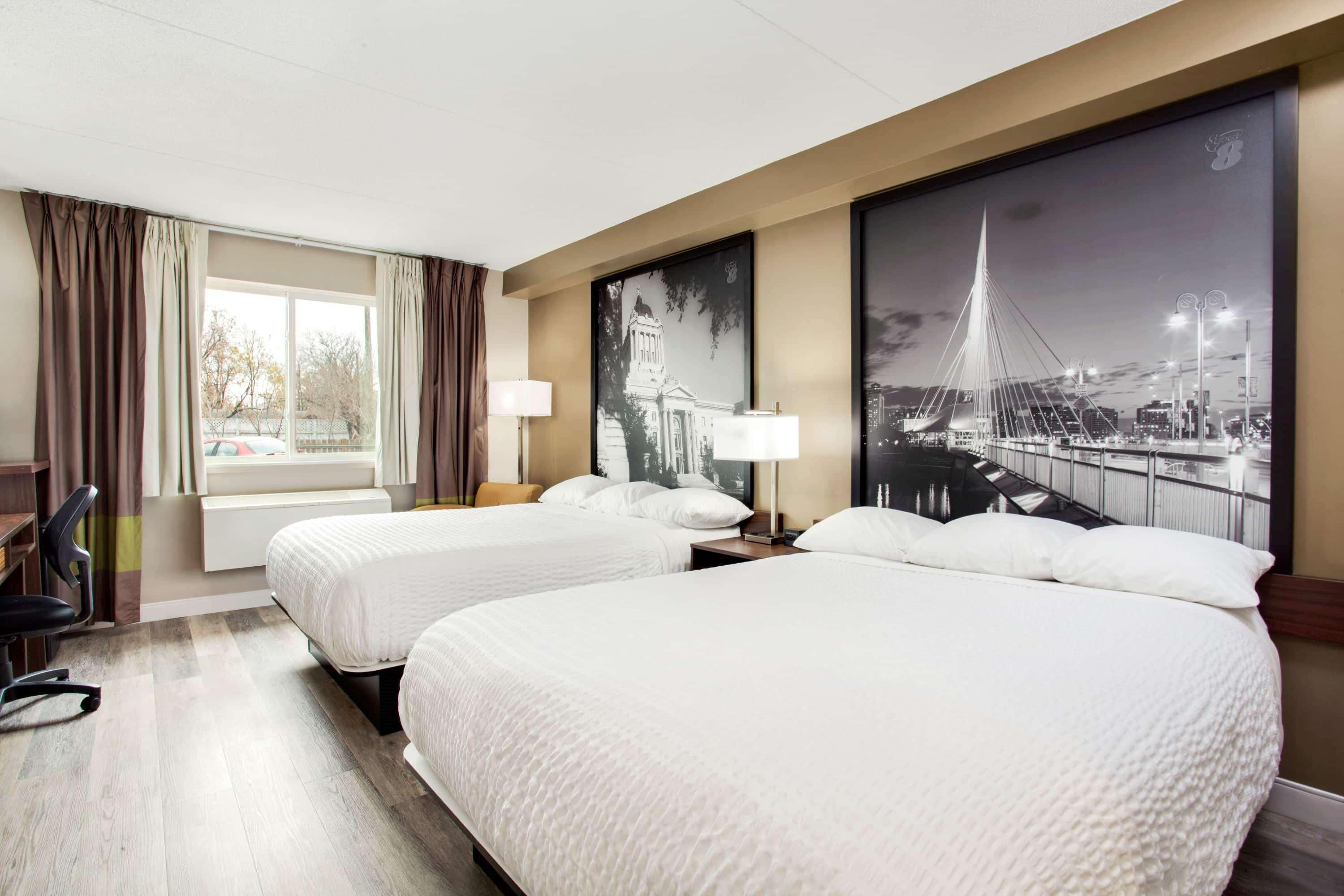 Super 8 By Wyndham Winnipeg West Extérieur photo