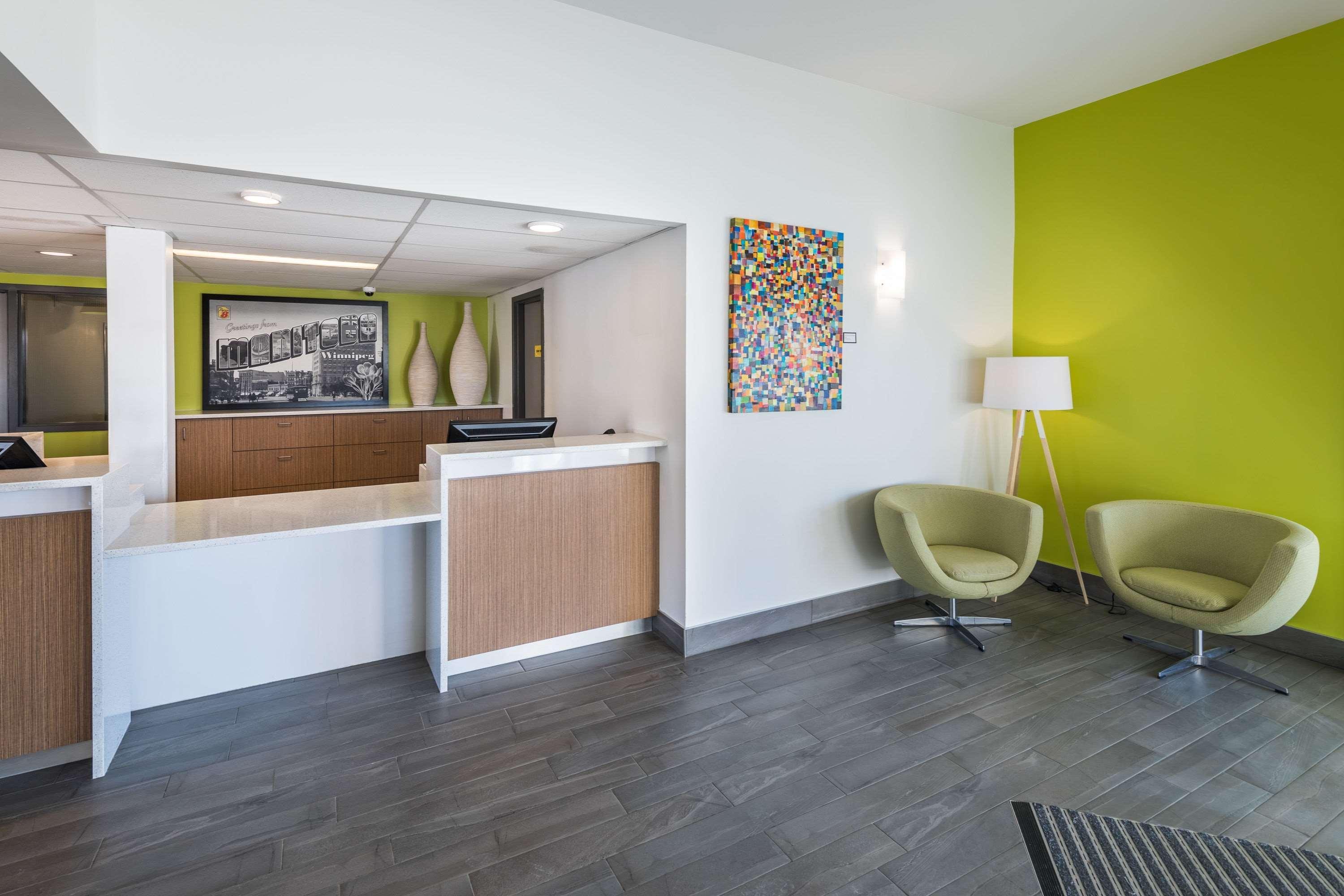 Super 8 By Wyndham Winnipeg West Extérieur photo